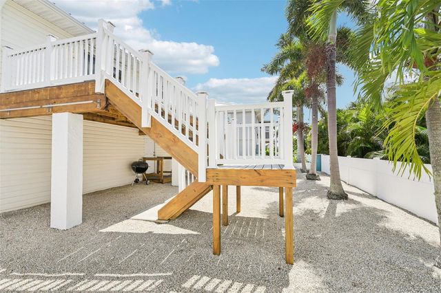 262 S HARBOR DRIVE, Holmes Beach, FL 34217