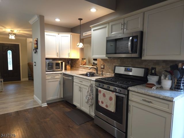 321 Wagon Wheel Rd, Montague Twp., NJ 07827