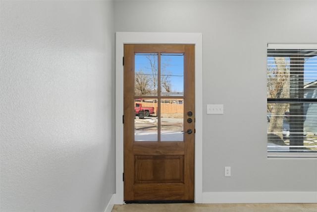 1004 W Hanna Street, Denison, TX 75020