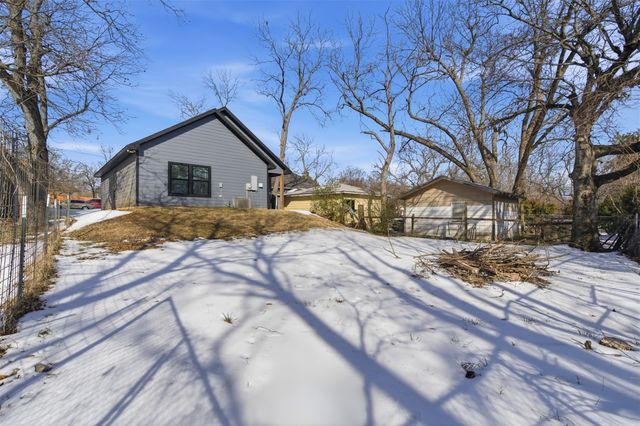 1004 W Hanna Street, Denison, TX 75020