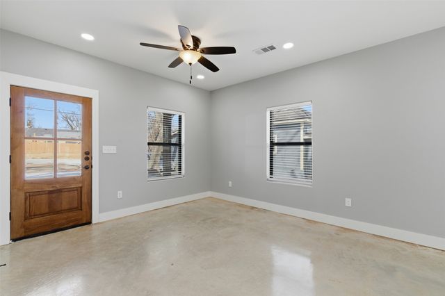 1004 W Hanna Street, Denison, TX 75020