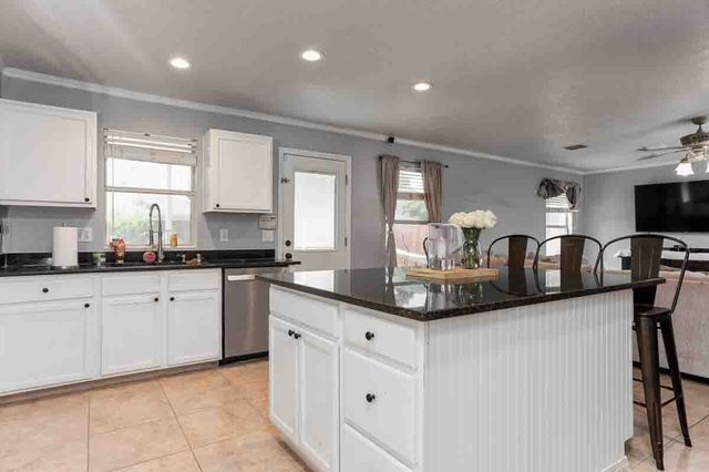 2304 Red Oak Drive, Little Elm, TX 75068