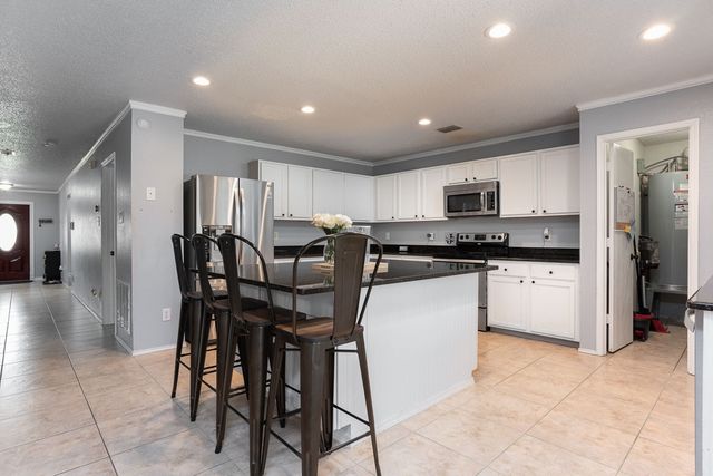 2304 Red Oak Drive, Little Elm, TX 75068