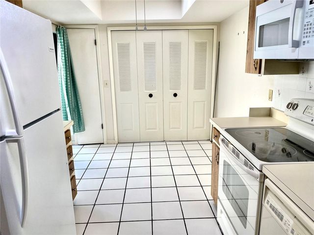 1028 SHERRYWOOD COURT, Fern Park, FL 32730