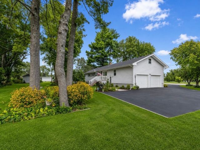 210 S Ben Street, Plano, IL 60545