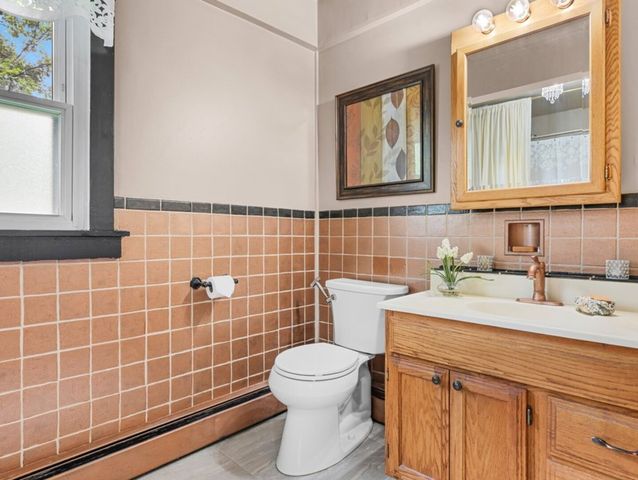 210 S Ben Street, Plano, IL 60545