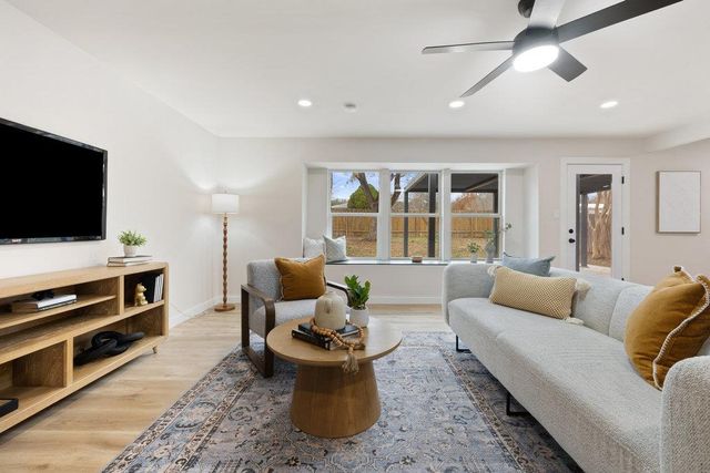 6106 Bridlington CIR, Austin, TX 78745