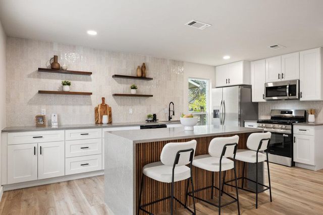 6106 Bridlington CIR, Austin, TX 78745