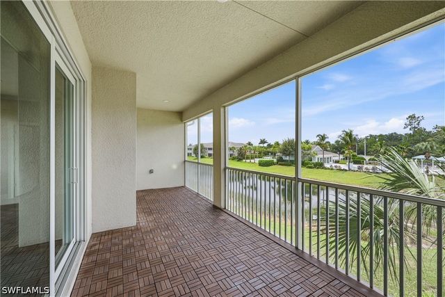 6966 Avalon CIR 908, Naples, FL 34112