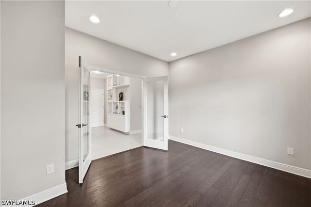 6966 Avalon CIR 908, Naples, FL 34112