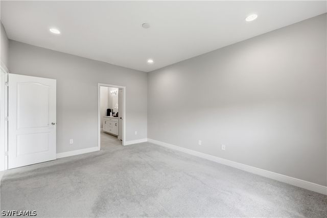 6966 Avalon CIR 908, Naples, FL 34112