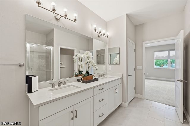 6966 Avalon CIR 908, Naples, FL 34112