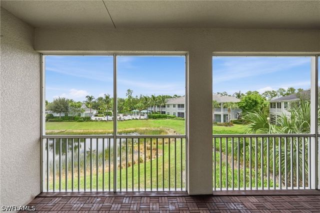 6966 Avalon CIR 908, Naples, FL 34112