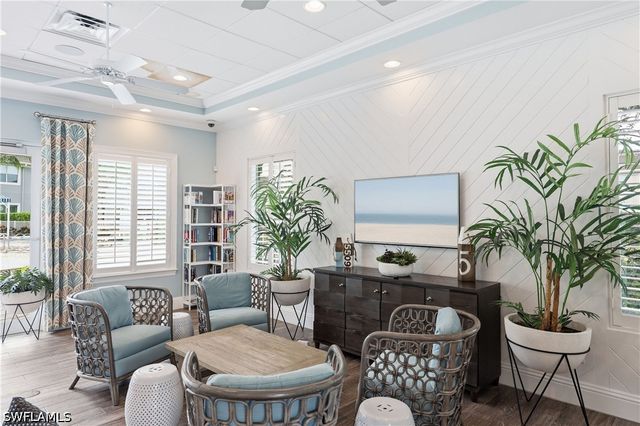 6966 Avalon CIR 908, Naples, FL 34112