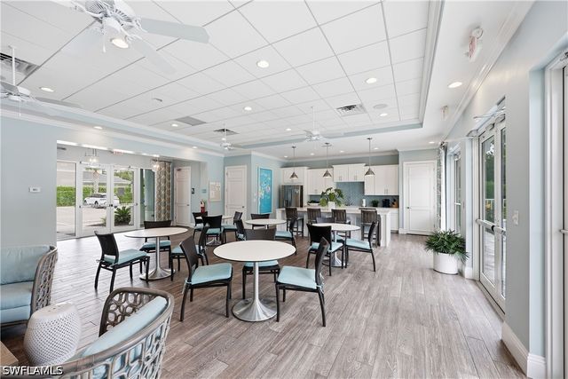 6966 Avalon CIR 908, Naples, FL 34112