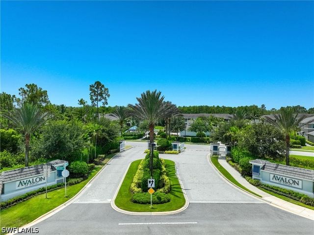 6966 Avalon CIR 908, Naples, FL 34112