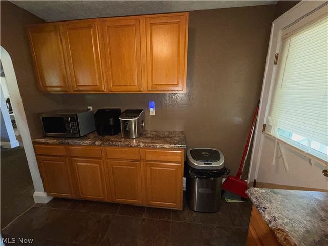 1211 Jennings Avenue, East Liverpool, OH 43920