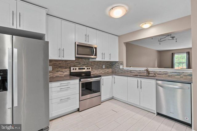 8 WESSEX CT, Reisterstown, MD 21136