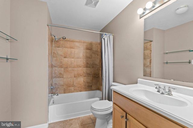 8 WESSEX CT, Reisterstown, MD 21136