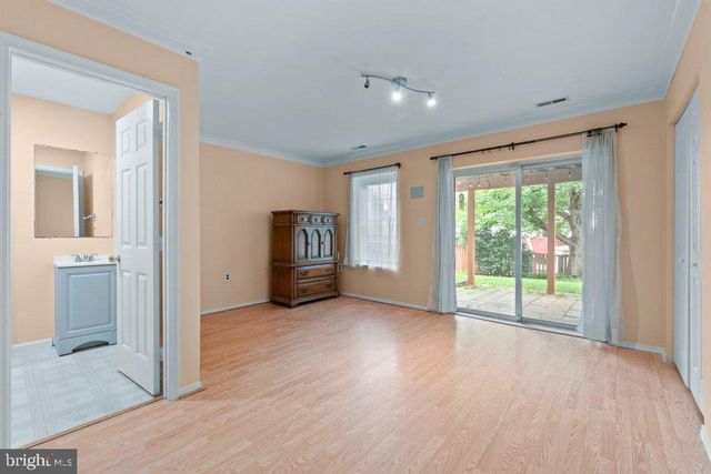 8 WESSEX CT, Reisterstown, MD 21136