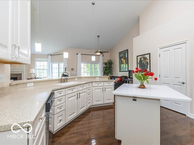15471 Mission Hills Drive, Carmel, IN 46033