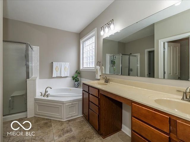 15471 Mission Hills Drive, Carmel, IN 46033