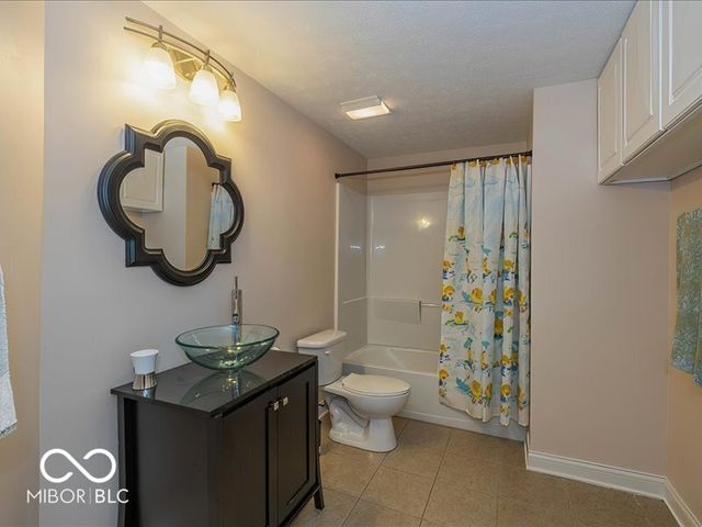 15471 Mission Hills Drive, Carmel, IN 46033