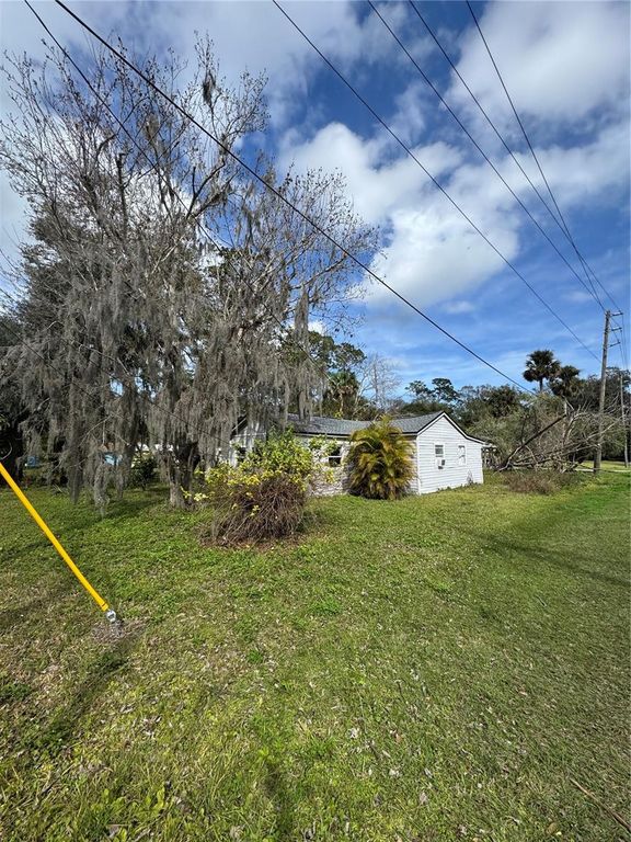 Image 32 of property listing at 309 OLD MISSION ROAD, New Smyrna Beach, FL 32168