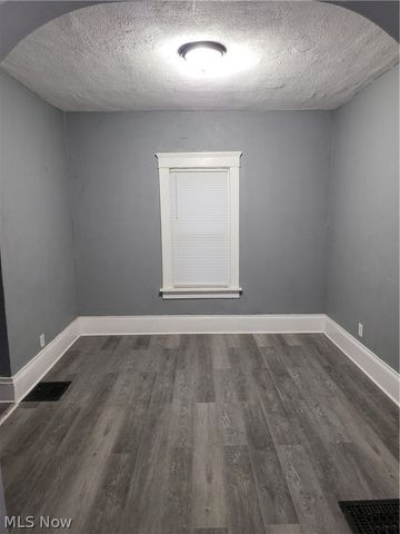 1007 Dewalt Avenue NW, Canton, OH 44703
