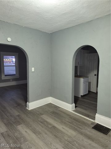 1007 Dewalt Avenue NW, Canton, OH 44703