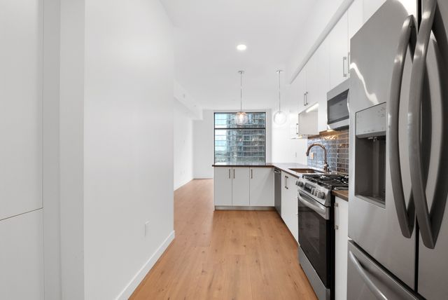 1212 Demonbreun St Apt 1012, Nashville, TN 37203