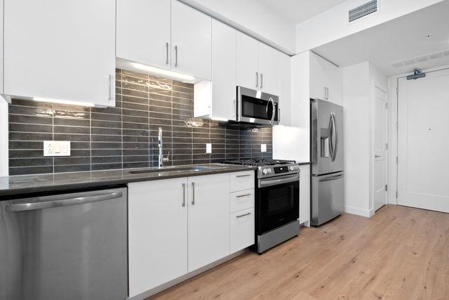 1212 Demonbreun St Apt 1012, Nashville, TN 37203