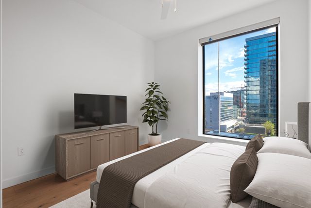 1212 Demonbreun St Apt 1012, Nashville, TN 37203