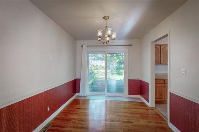 8432 Evanston Avenue, Raytown, MO 64138