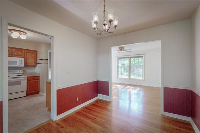 8432 Evanston Avenue, Raytown, MO 64138