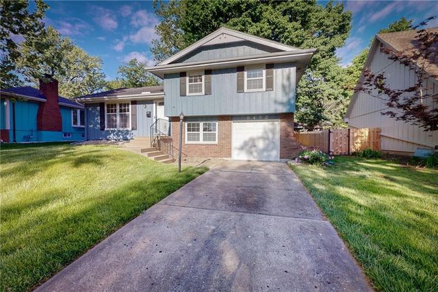 8432 Evanston Avenue, Raytown, MO 64138