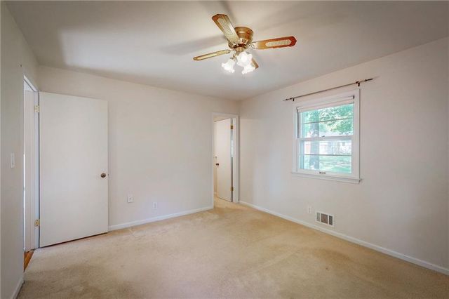 8432 Evanston Avenue, Raytown, MO 64138