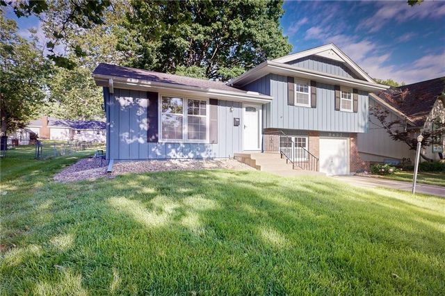 8432 Evanston Avenue, Raytown, MO 64138