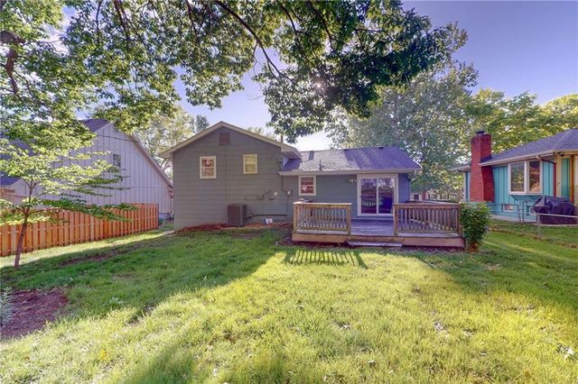 8432 Evanston Avenue, Raytown, MO 64138