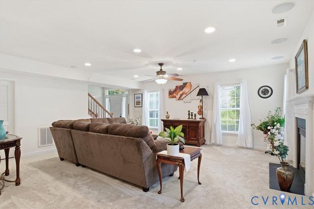 2909 Murano Way, Glen Allen, VA 23059