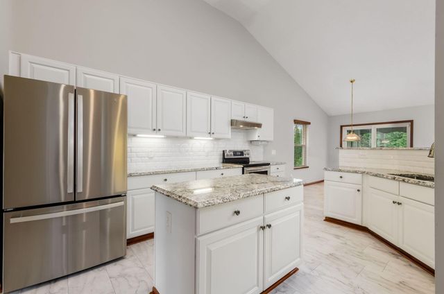 2638 Carla Drive, Lewis Center, OH 43035