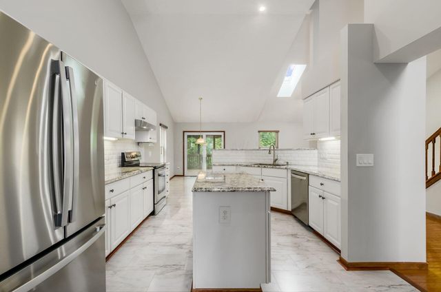 2638 Carla Drive, Lewis Center, OH 43035
