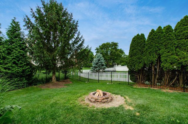 2638 Carla Drive, Lewis Center, OH 43035