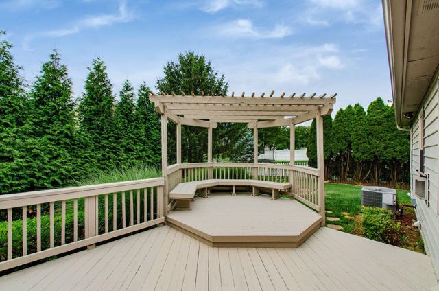 2638 Carla Drive, Lewis Center, OH 43035