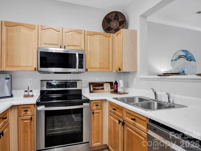 12246 Savannah Garden Drive, Charlotte, NC 28273