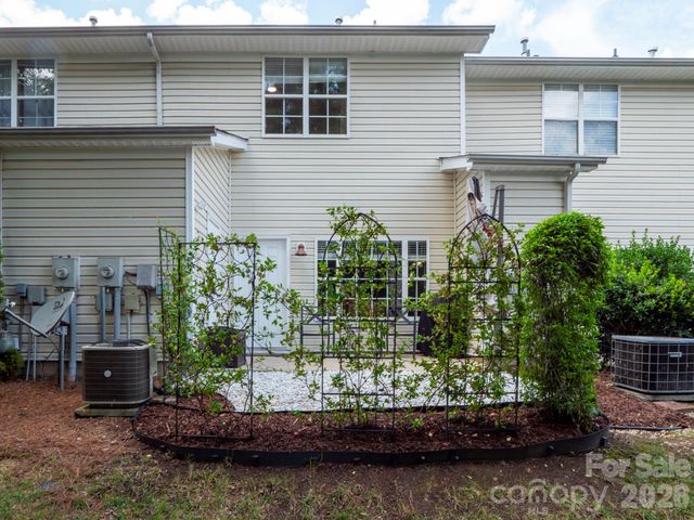 12246 Savannah Garden Drive, Charlotte, NC 28273