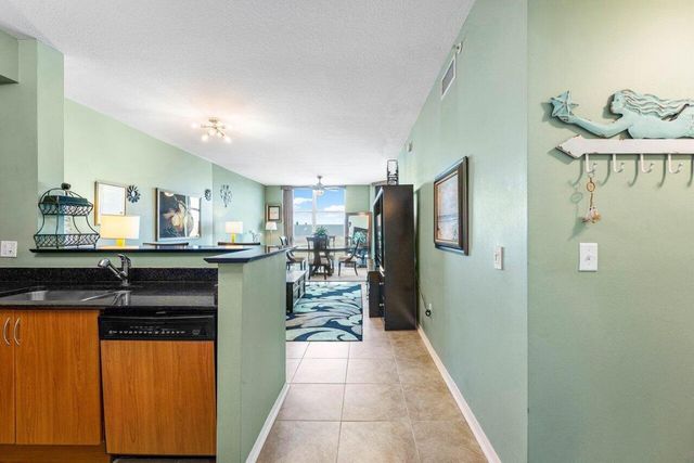 806 E Windward Way 509, Lantana, FL 33462