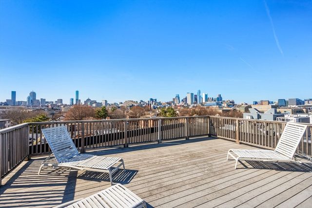 120 W 7th St 102, Boston, MA 02127