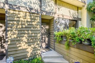 21145 Lassen 3, Chatsworth (los Angeles), CA 91311