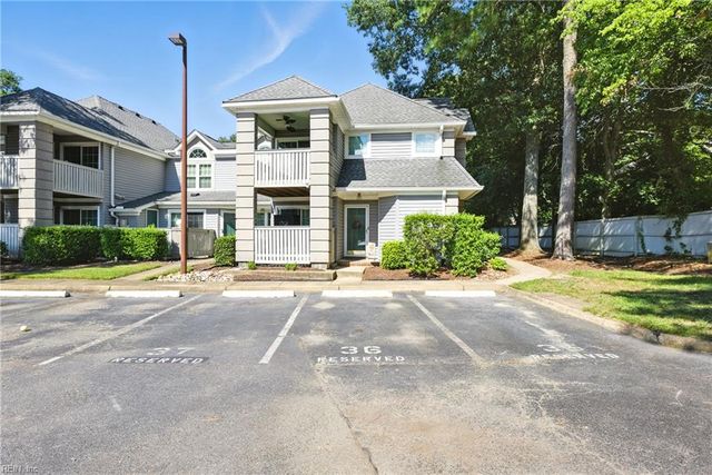 711 Rue Marseille, Chesapeake, VA 23320